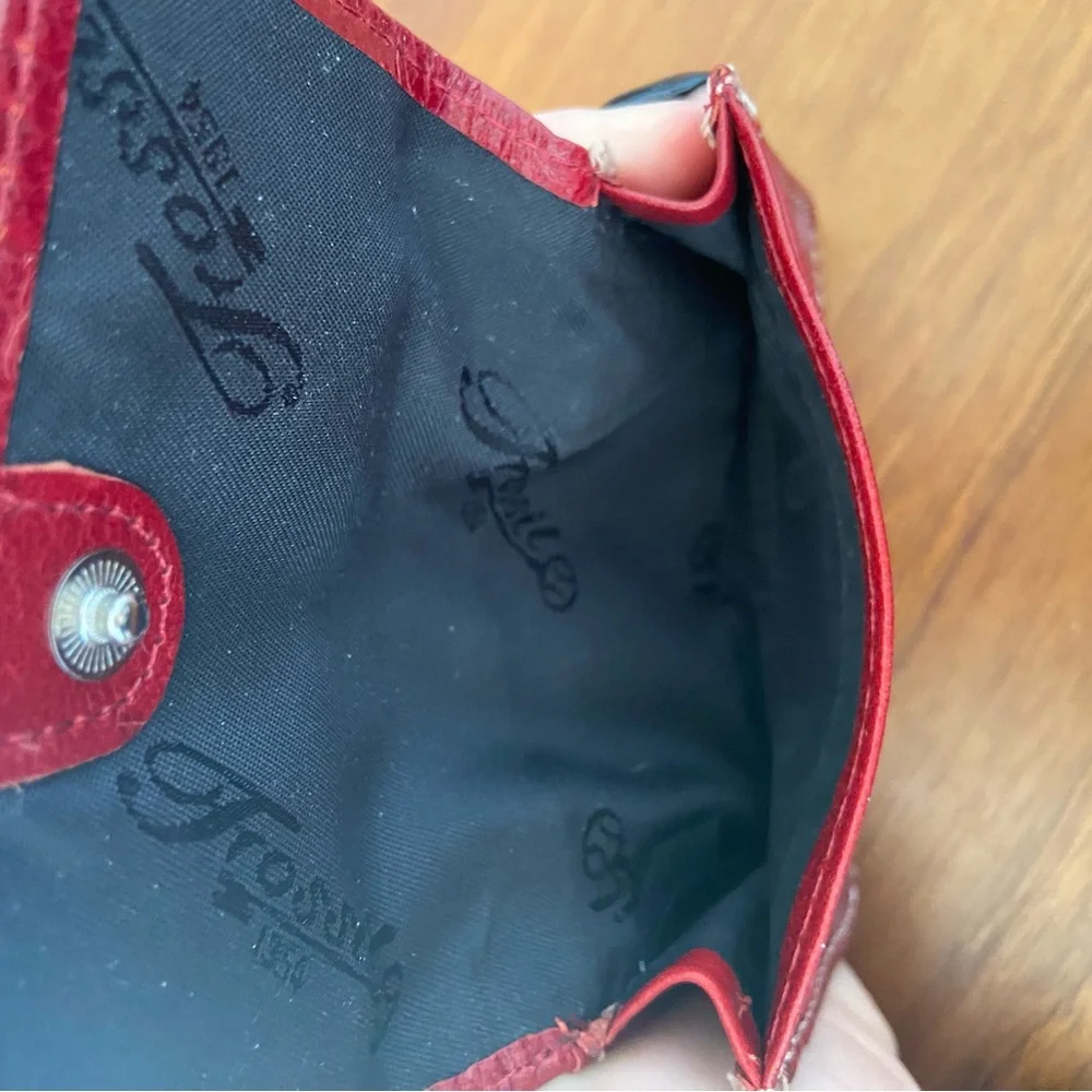 Fossil Wallet Red. Never used! - Picture 3 of 5
